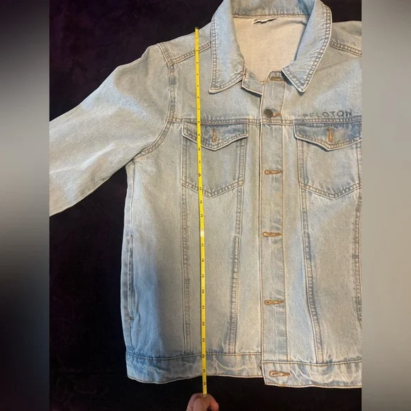 Peloton Women's Light Blue Jean Jacket NWOT host pick - Picture 8 of 8